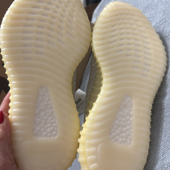Yeezy Boost 350 V2 Static Reflective 
Sz 6 men - Picture 7 of 7
